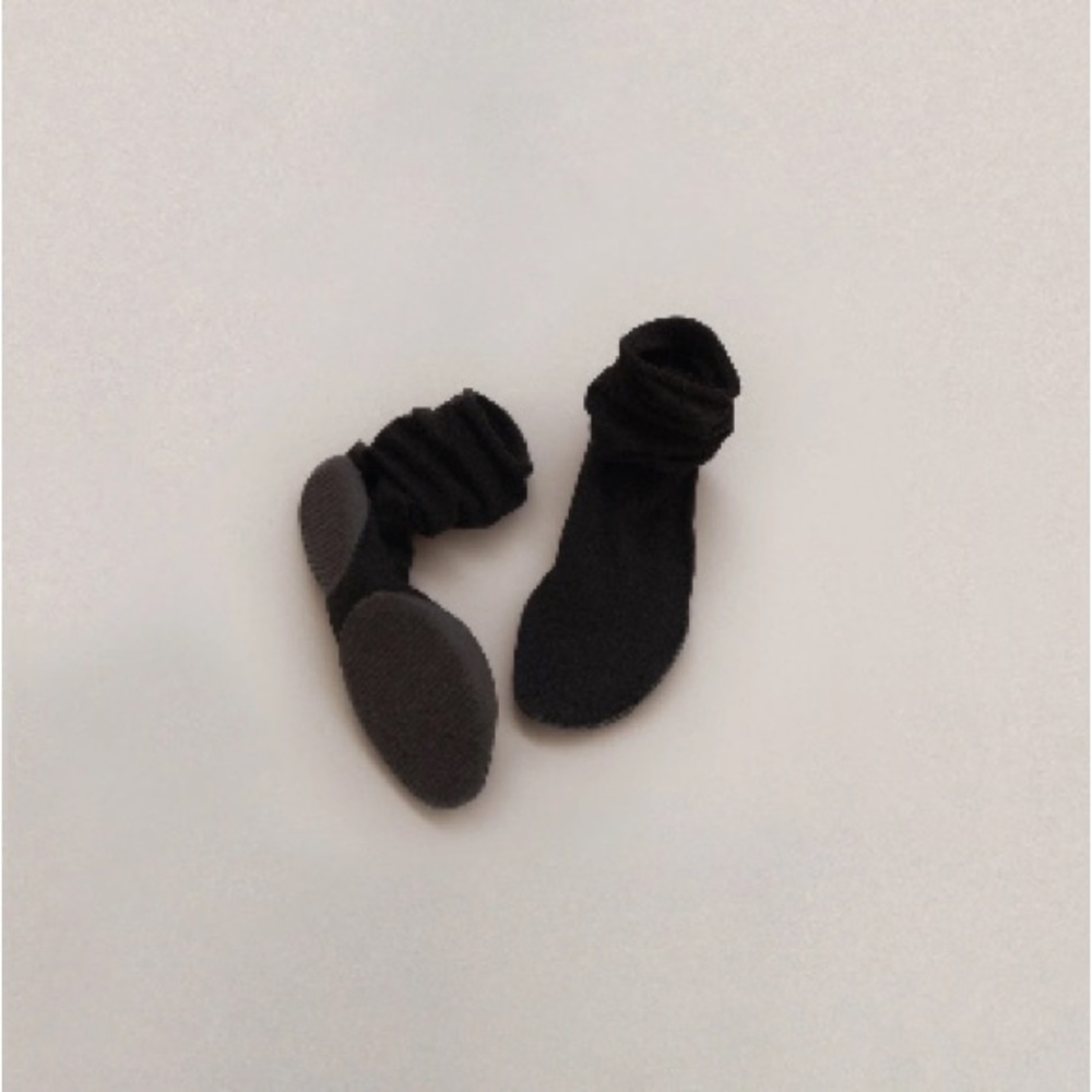 Yeezy Pods - Picture 10 of 11
